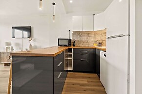 Modern Apartment sea View -2br-4p- Saint-tropez