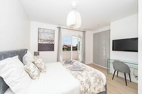 Sumptuous Villa - AC- 6br- 12p- Cannes