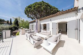 Sumptuous Villa - AC- 6br- 12p- Cannes