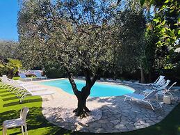 Sumptuous Villa - AC- 6br- 12p- Cannes