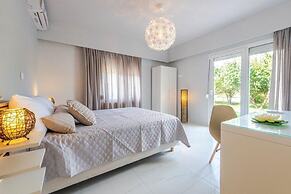 ISLAND RODOS POOL SUITES