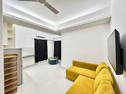 500sqft 7 Luxury Apartment for 4 people