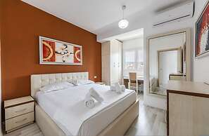 Beachside Modern Apartment 1 BR With Balcony
