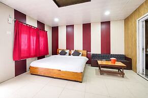 Hotel Neelam Raj Nainital