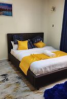 Lux Suites Vacanza Homes Nakuru