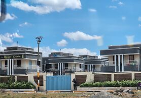Lux Suites Vacanza Homes Nakuru
