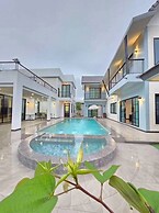 Level FIVE pool villa Pattaya