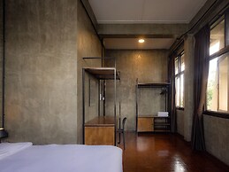 Lanna Loft Hostel