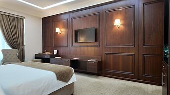 Huayue Mansion Hotel