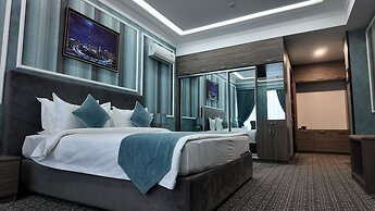 Huayue Mansion Hotel