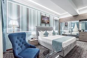 Huayue Mansion Hotel