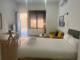 Triana Suite Apartment