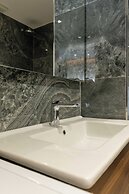Regal Luxury Apartments