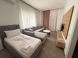 Regal Luxury Apartments