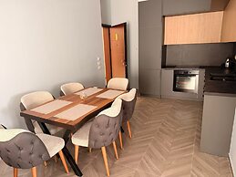Regal Luxury Apartments