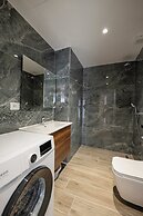 Regal Luxury Apartments