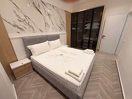 Regal Luxury Apartments