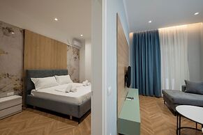 Regal Luxury Apartments