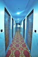 Hotel Aana Inn Prime