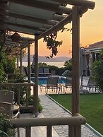 SUNA HOUSE