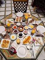 Riad Amira Luxury Palace