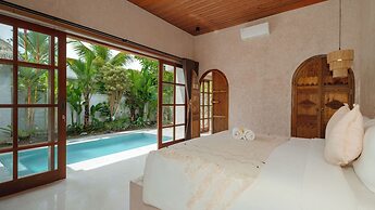 Nick Villas by Villa Finder
