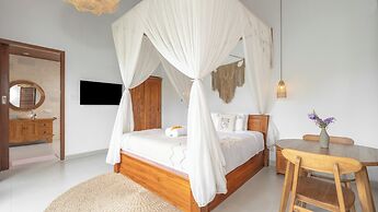 Nick Villas by Villa Finder