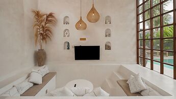 Nick Villas by Villa Finder