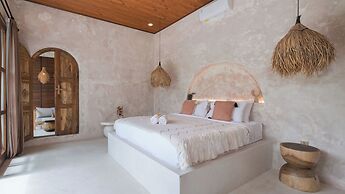 Nick Villas by Villa Finder