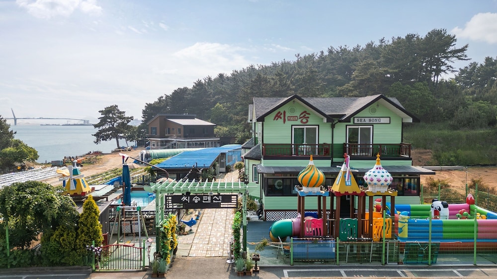 Anmyeon-do Ssong Pension