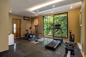 Villa Aikyam