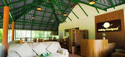 Holiday Courtyard