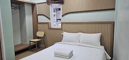 Lub Nai Hostel