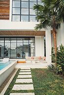 Arrova Bali Berawa, Canggu by Sandara