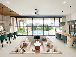 Arrova Bali Berawa, Canggu by Sandara