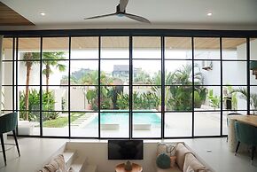 Arrova Bali Berawa, Canggu by Sandara