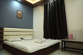 Laugh Tale Hostel