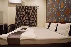Laugh Tale Hostel