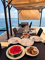 Floating Home in Reef Resort Unit 11