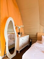 Floating Home in Reef Resort Unit 11