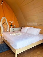 Floating Home in Reef Resort Unit 12