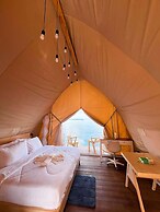 Floating Home in Reef Resort Unit 12