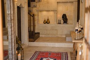 Akantha House
