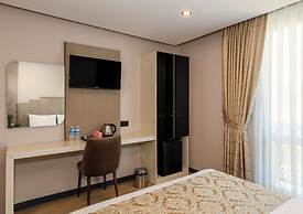 Hilltown Airport Hotel