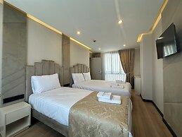 Hilltown Airport Hotel