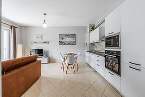 Seaside Stay Apartment 1BR With Beach Access
