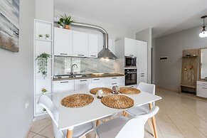 Seaside Stay Apartment 1BR With Beach Access