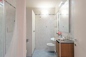 Charming Apartment Genova City View
