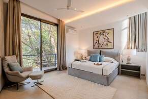 Lux 4bhk w Elevated Pool 3km to Beach Lazy Duck