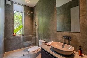 Lux 4bhk w Elevated Pool 3km to Beach Lazy Duck